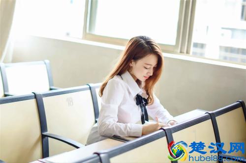 送快递和送外卖，到底哪个好？