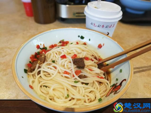 吃了多年假常德牛肉粉，这家常德炖粉店告诉你什么叫正宗！