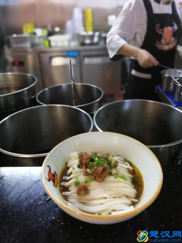 吃了多年假常德牛肉粉，这家常德炖粉店告诉你什么叫正宗！