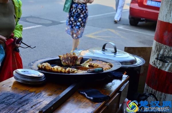 吃在浦口 2两锅贴+2白菜锅贴+1胡辣汤+1豆浆=10元