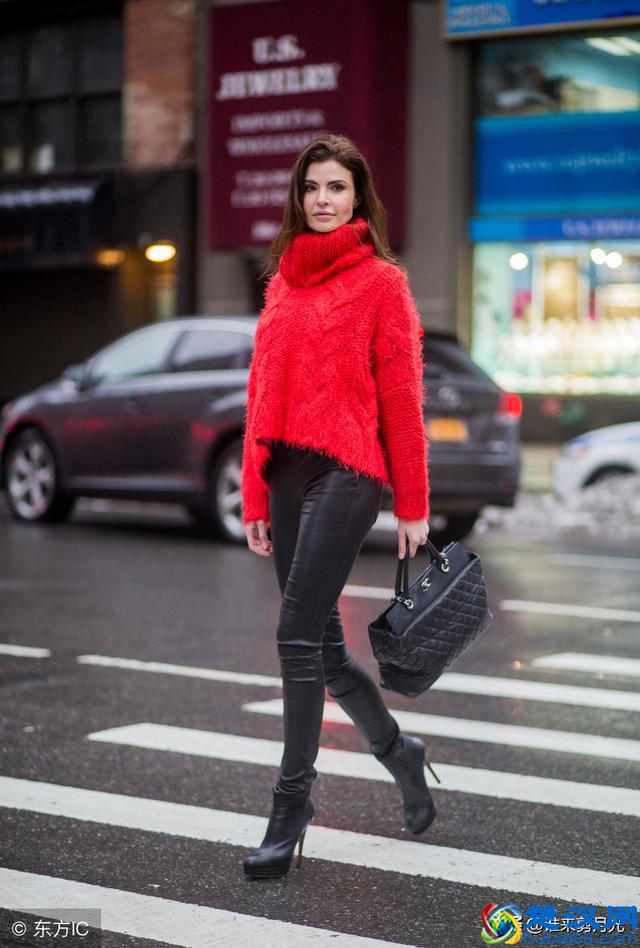 穿搭小课堂：粉红毛衣配什么裤子