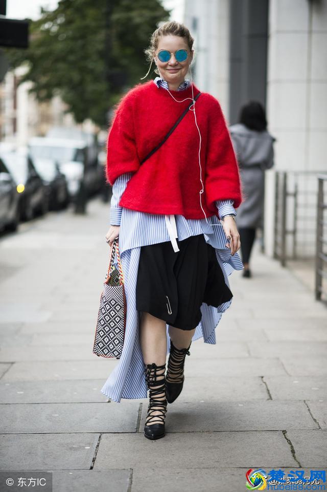 穿搭小课堂：粉红毛衣配什么裤子