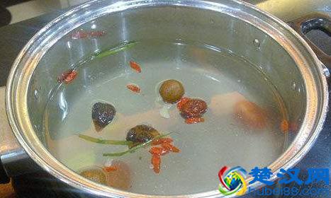 吃不了麻辣火锅没有关系 这几款养生火锅适合你的胃口