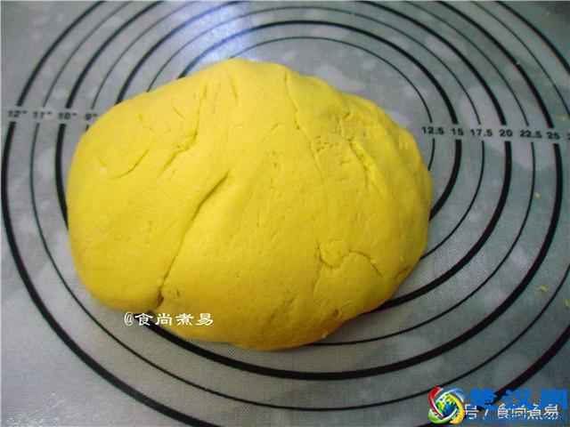 一步步教你做好吃的南瓜饼，记住其中的窍门，粗粮饼绝活全都会！