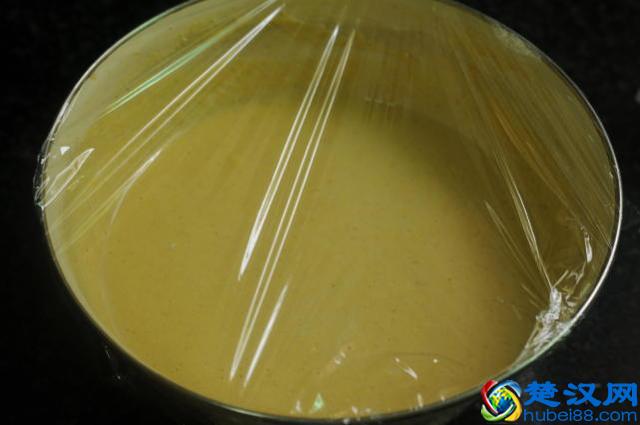 这款粗粮饼，平底锅就能做，清甜蓬松，小朋友最喜欢，暑假多吃哦