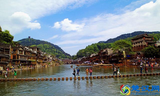 湖南十大最美景点，湖南最好玩的地方，趁这个五一去玩玩吧