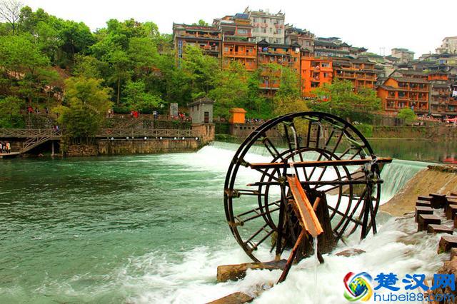 湖南十大最美景点，湖南最好玩的地方，趁这个五一去玩玩吧