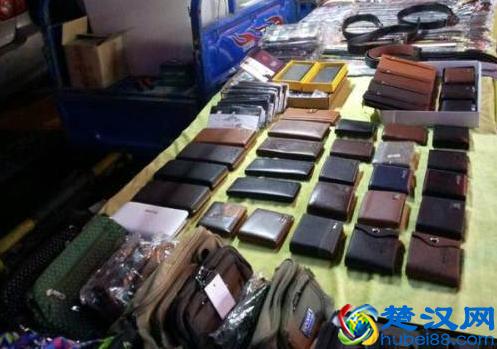 冬天摆地摊卖什么好，八个宝贝买爆这个冬季