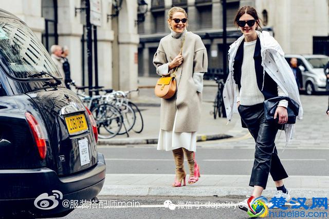 圆领毛衫在冬季怎么穿才时髦？