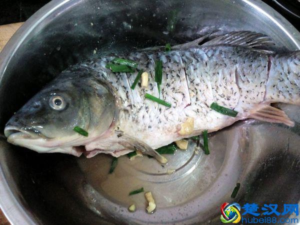 正宗巫山纸包鱼的做法及配方，喜欢的请拿走不谢