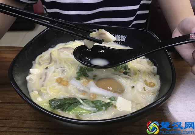 一碗正宗的五谷渔粉是怎么样的？