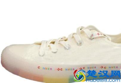 匡威彩虹果冻鞋在哪买 匡威彩虹果冻鞋多少钱一双