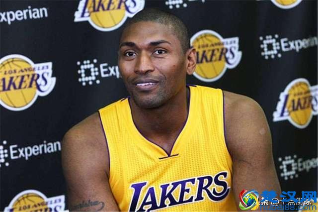 阿泰斯特当年为什么要改名叫慈世平？听完他的解释，真的很幼稚