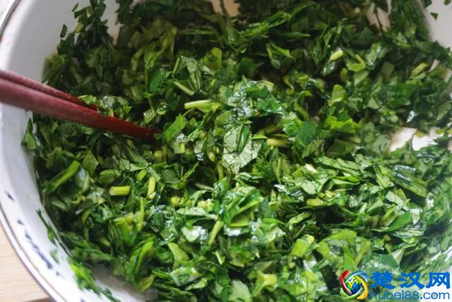 别再扔掉红薯叶了，4种红薯叶的做法，全家都喜欢吃