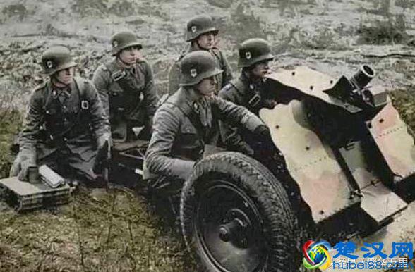 中国军队进口的喀秋莎火箭炮，当年到底拥有多大威力？