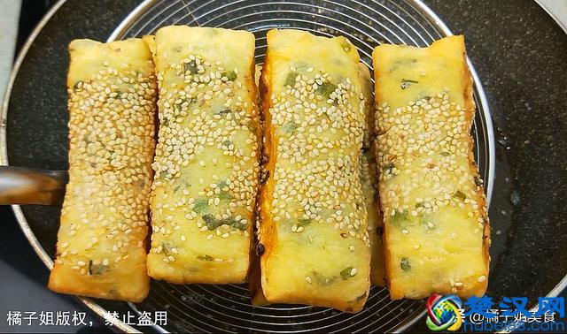 面粉这样做太好吃了，教你秘制做法，好吃又过瘾，我家一周吃5次