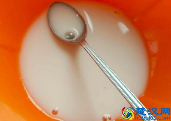 烧菜时怎么勾芡？要想烹饪做得好，勾芡技巧要掌握