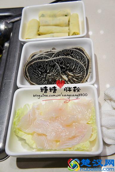 海底捞的锅底哪种最好吃？哪种菜最有特色？
