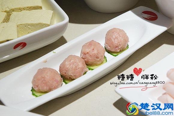 海底捞的锅底哪种最好吃？哪种菜最有特色？