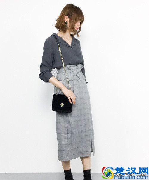 格子衣服配什么裤子好看，秋冬格子搭配技巧