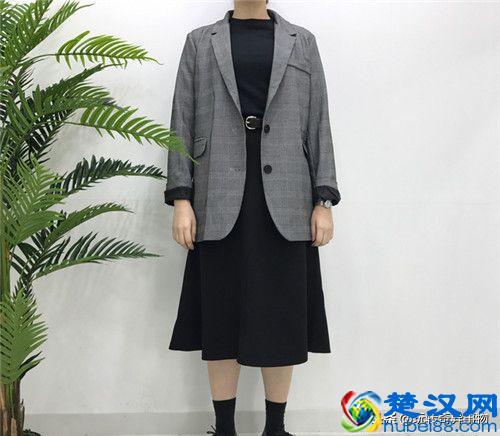 格子衣服配什么裤子好看，秋冬格子搭配技巧