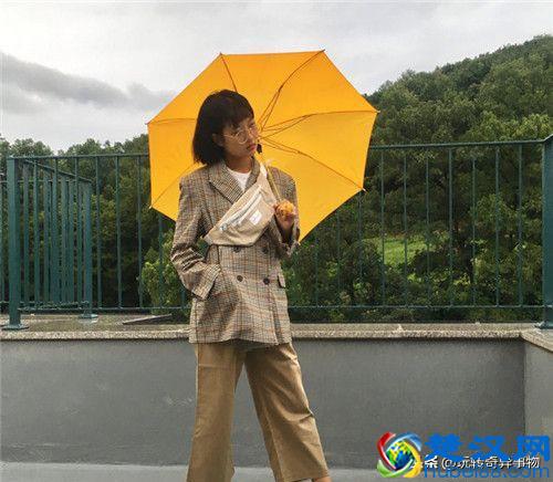 格子衣服配什么裤子好看，秋冬格子搭配技巧