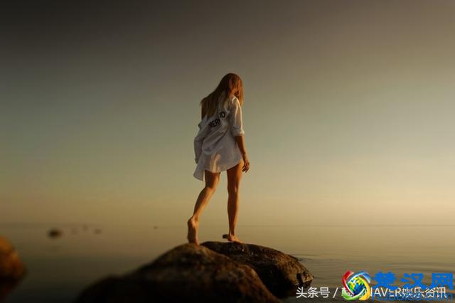 “如果能够回到过去，把一切重新来过，你愿意吗？”