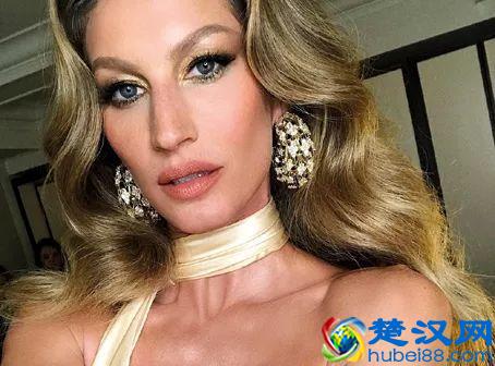 用了发蜡就必须顶着2斤头发出门？那是因为你没用喷雾式发蜡