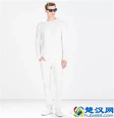 男士白裤子配什么上衣？搭配什么鞋？