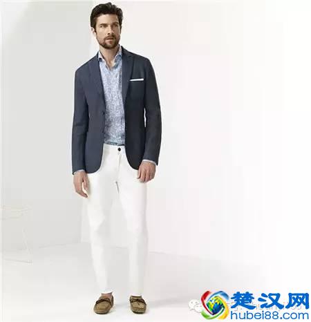 男士白裤子配什么上衣？搭配什么鞋？