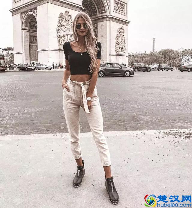 短上衣才是最清凉的单品！搭配高腰裤，特显高