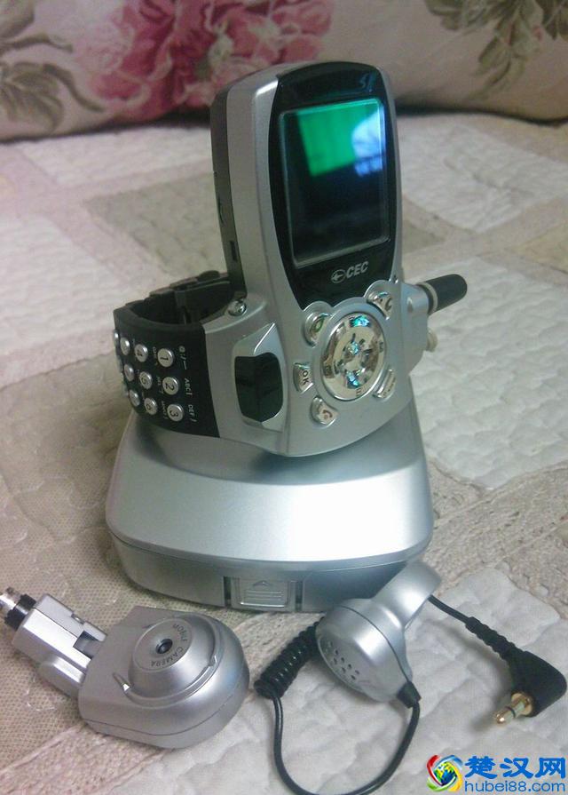 非智能机时代的几款创新手机，虽然奇葩，但真的眼前一亮