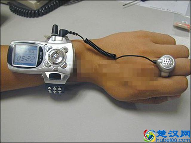 非智能机时代的几款创新手机，虽然奇葩，但真的眼前一亮