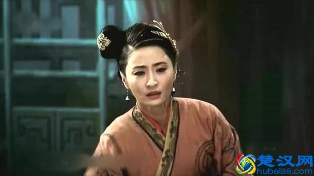 郑庄公姬寤生为什么会被敌人称为老奸？