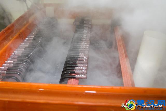 盐雾腐蚀环境模拟试验箱