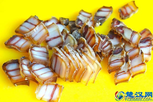 这菜和腊肉是绝配，炒一盘不够吃，春天多吃杀菌好，流感不缠身