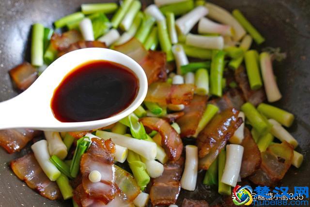 这菜和腊肉是绝配，炒一盘不够吃，春天多吃杀菌好，流感不缠身