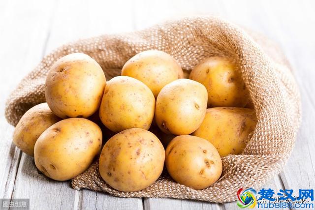 尿酸高了不用慌，常吃这4种食物，会慢慢降下来