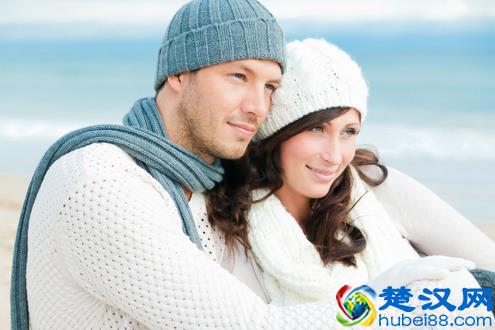 女人对你情窦初开的六种表现，你错过了几种？