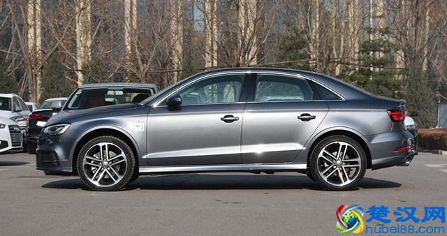 2019买车别乱选，目前国内15万性价比最高的3款豪车，开3年都不亏
