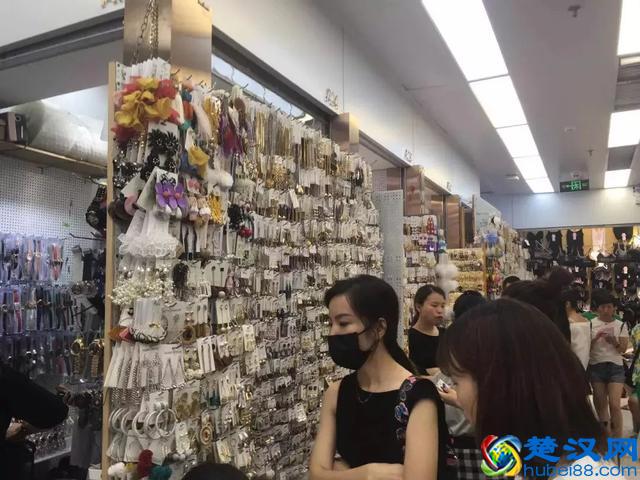 走起，广州十三行服装批发市场！