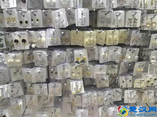 走起，广州十三行服装批发市场！