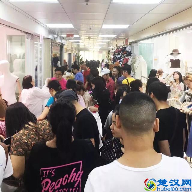 走起，广州十三行服装批发市场！