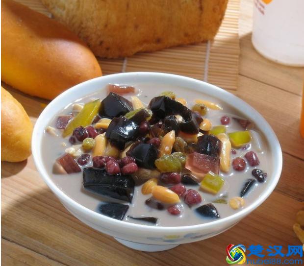 甜品店中烧仙草的做法，口感极佳