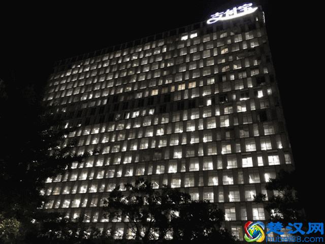 华为、腾讯、阿里、网易下班时间大曝光！你真的赢不了他们