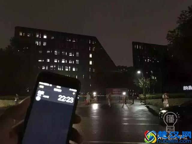 华为、腾讯、阿里、网易下班时间大曝光！你真的赢不了他们