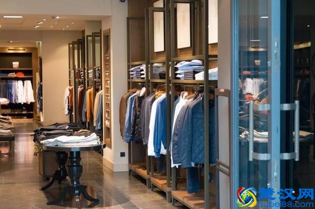 实体萧条，互联网泡沫，店铺如何「活下去」？