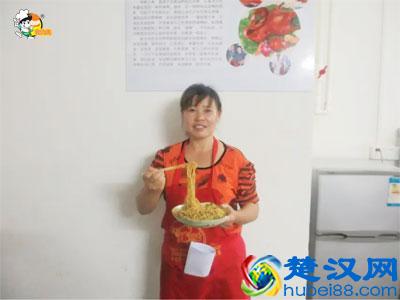 盘点2017年各地公园门口摆摊卖什么小吃好