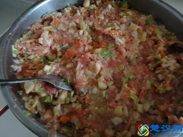 春天，多给家人做这个馅的锅贴，清甜润肺，简单易做，别错过了