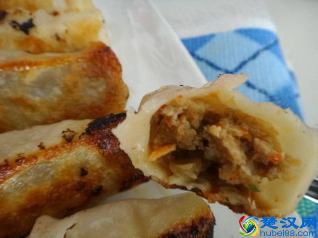 春天，多给家人做这个馅的锅贴，清甜润肺，简单易做，别错过了